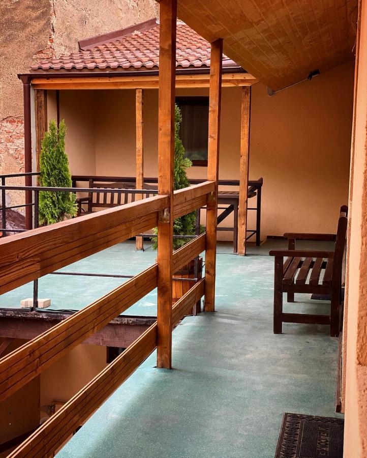 Ullysses Guest House Braszów Zewnętrze zdjęcie
