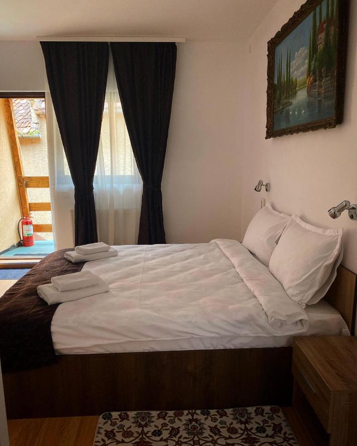 Ullysses Guest House Braszów Zewnętrze zdjęcie